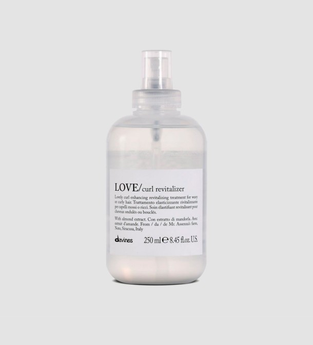 LOVE CURL REVITALIZER 250 ML.